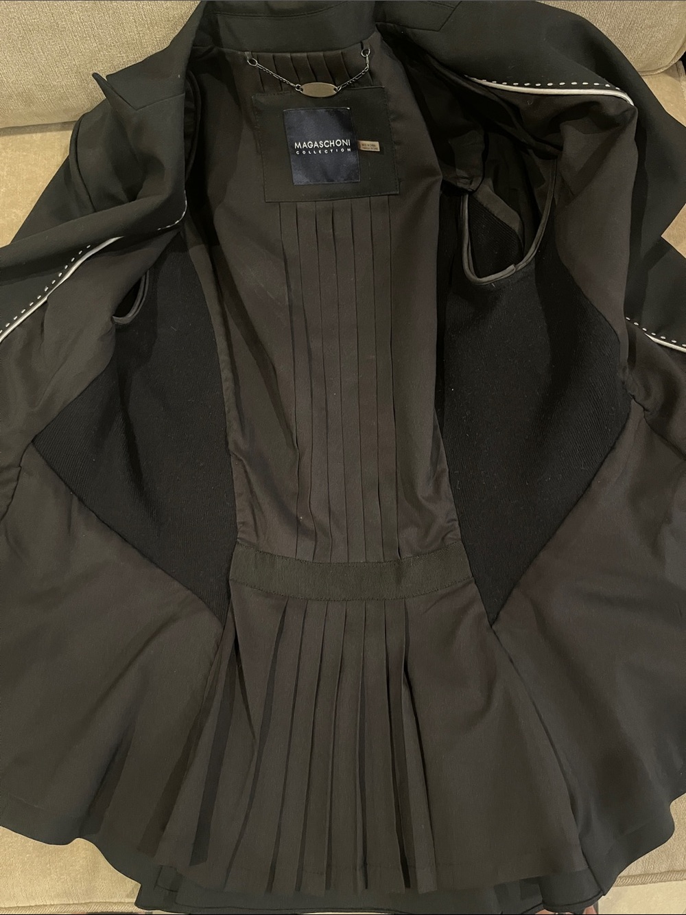 Magaschoni Collection Pantsuit Black Peplum Blazer & Pants Tailored Size 2 Small - Picture 8 of 16